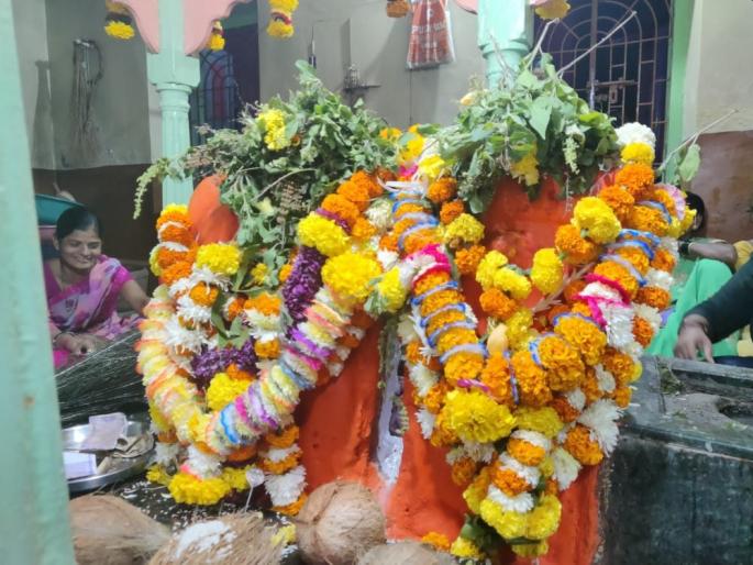 Due to Corona Alibaug Nageshwar Yatra was canceled | कोरोना सावटामुळे यात्रौत्सव रद्द, पारंपरिक गण खेळण्याची पद्धत आजही सुर