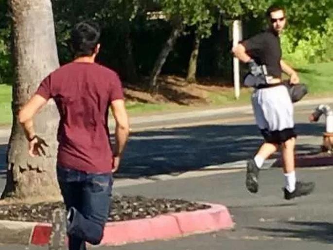California thief steal duffel bag full of snakes | बाप रे बाप... पळवलेल्या बॅगेत चोरानं घातला हात अन् डोक्याला झाला ताप California thief steal duffel bag full of snakes | बाप रे बाप... पळवलेल्या बॅगेत चोरानं घातला हात अन् डोक्याला झाला ताप