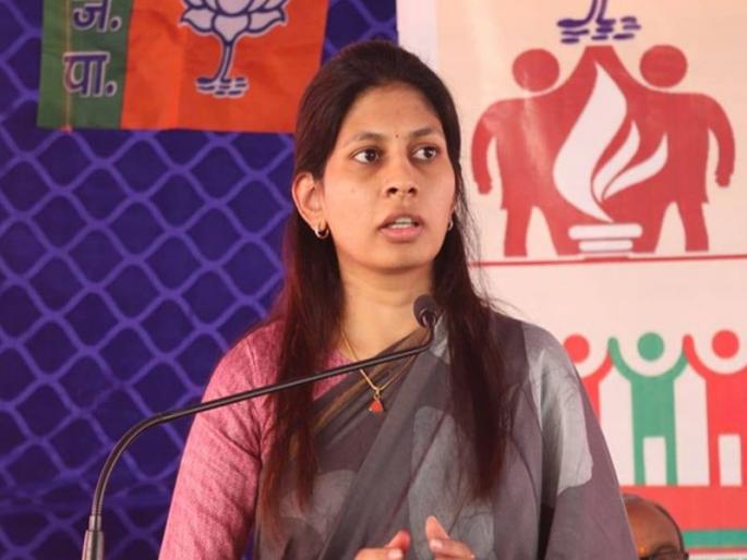 BJP MP Raksha Khadse said that action should be taken against those who are guilty"It didn't have to go viral, I felt so bad." Raksha Khadse demands action | "ते व्हायरल करण्याची गरज नव्हती, मला खूप वाईट वाटलं"; रक्षा खडसेंनी केली कारवाईची मागणी BJP MP Raksha Khadse said that action should be taken against those who are guilty"It didn't have to go viral, I felt so bad." Raksha Khadse demands action | "ते व्हायरल करण्याची गरज नव्हती, मला खूप वाईट वाटलं"; रक्षा खडसेंनी केली कारवाईची मागणी