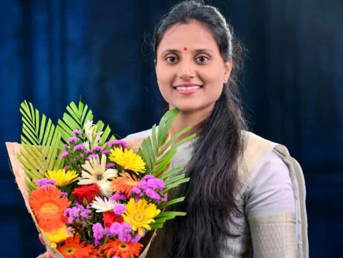 farmer daughter Sneha Chavan became a sub-inspector of police | शेतकऱ्याची लेक बनली पोलीस उपनिरीक्षक, कान्हवडीच्या स्नेहा चव्हाणचे दैदिप्यमान यश farmer daughter Sneha Chavan became a sub-inspector of police | शेतकऱ्याची लेक बनली पोलीस उपनिरीक्षक, कान्हवडीच्या स्नेहा चव्हाणचे दैदिप्यमान यश