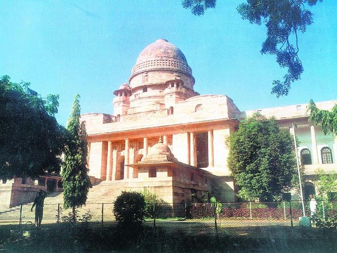 District Bank Cash Scam; The decision on the bail of all the five accused is reserved | जिल्हा बँकेतील रोख घोटाळा; पाचही आरोपींच्या जामिनावर निर्णय राखीव District Bank Cash Scam; The decision on the bail of all the five accused is reserved | जिल्हा बँकेतील रोख घोटाळा; पाचही आरोपींच्या जामिनावर निर्णय राखीव