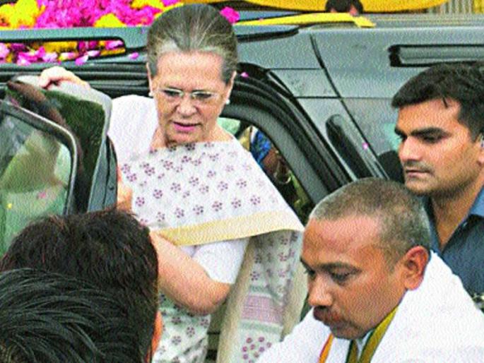 Sonia Gandhi voters vote for Thanksgiving | सोनिया गांधींनी मतदारांचे मानले आभार Sonia Gandhi voters vote for Thanksgiving | सोनिया गांधींनी मतदारांचे मानले आभार