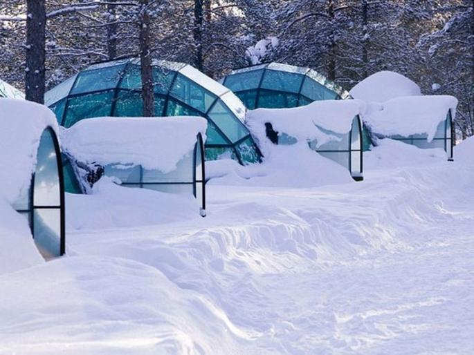 Five people die in avalanches in Kashmir | काश्मीरमध्ये हिमस्खलनात पाच जणांचा मृत्यू Five people die in avalanches in Kashmir | काश्मीरमध्ये हिमस्खलनात पाच जणांचा मृत्यू