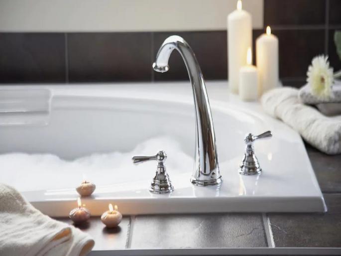 Death of a woman during sexual intercourse in the bathroom; Shocking revelation in police investigation | बाथरूममध्ये शारिरीक संबंध ठेवताना महिलेचा मृत्यू; पोलीस तपासात धक्कादायक खुलासा Death of a woman during sexual intercourse in the bathroom; Shocking revelation in police investigation | बाथरूममध्ये शारिरीक संबंध ठेवताना महिलेचा मृत्यू; पोलीस तपासात धक्कादायक खुलासा