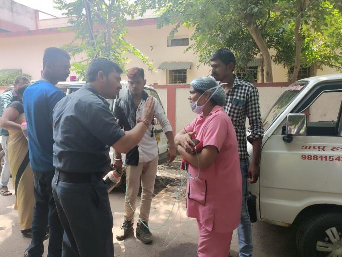 Cylinder explosion at District General Hospital amravati; Three children injured | अमरावती जिल्हा स्त्री रुग्णालयात सिलेंडरचा स्फोट; ८ बालक जखमी Cylinder explosion at District General Hospital amravati; Three children injured | अमरावती जिल्हा स्त्री रुग्णालयात सिलेंडरचा स्फोट; ८ बालक जखमी