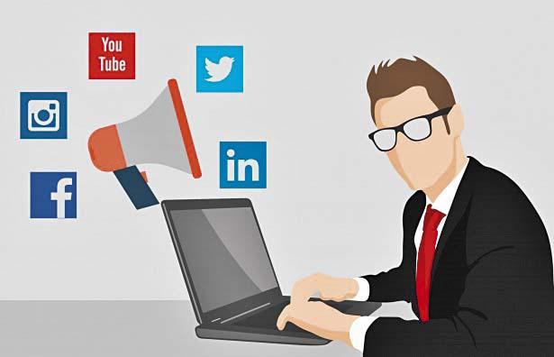 emerging careers in India- Social Media marketing -high scope job | सोशल मीडियात पडीक असता? मग तेच तुमचं करिअर होऊ शकतं! emerging careers in India- Social Media marketing -high scope job | सोशल मीडियात पडीक असता? मग तेच तुमचं करिअर होऊ शकतं!