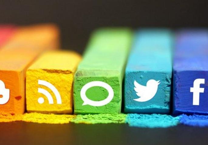 vidhan sabha 2019: political color on social media! | vidhan sabha 2019 : सोशल मीडियावर चढला राजकीय रंग!