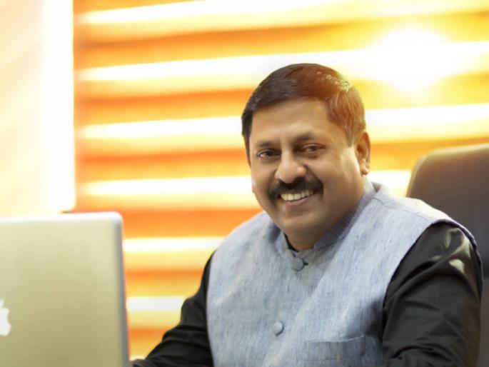 aries group of companies boss Sohan Roy who announced reward salary to wives of employees | बॉस असावा तर असा..!! कर्मचाऱ्यांच्या पत्नीलाही 'घरबसल्या' मिळणार पगार, अटी फक्त दोनच aries group of companies boss Sohan Roy who announced reward salary to wives of employees | बॉस असावा तर असा..!! कर्मचाऱ्यांच्या पत्नीलाही 'घरबसल्या' मिळणार पगार, अटी फक्त दोनच