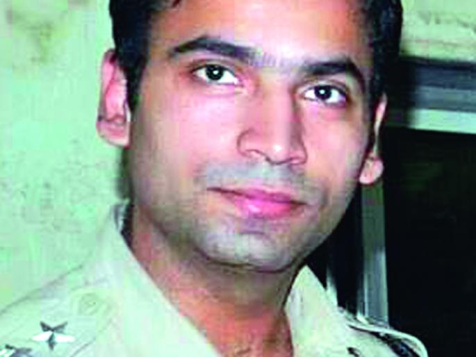 Proposals for demolition of nine gangs in the district | जिल्ह्यातील नऊ टोळ्यांवर तडीपारीचे प्रस्ताव तयार Proposals for demolition of nine gangs in the district | जिल्ह्यातील नऊ टोळ्यांवर तडीपारीचे प्रस्ताव तयार