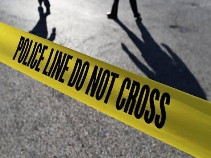 After refusing to get married, the girl initially kissed her lover, then shot the lover | खळबळजनक! लग्नास नकार दिल्यानं प्रेयसीनं प्रियकाराला आधी Kiss केले, मग... After refusing to get married, the girl initially kissed her lover, then shot the lover | खळबळजनक! लग्नास नकार दिल्यानं प्रेयसीनं प्रियकाराला आधी Kiss केले, मग...