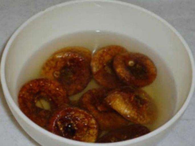 Health benefits of eating soaked anjeer daily | दोन अंजीर रोज खाल्ल्यास होईल चमत्कार, दूर पळतील ६ आजार Health benefits of eating soaked anjeer daily | दोन अंजीर रोज खाल्ल्यास होईल चमत्कार, दूर पळतील ६ आजार