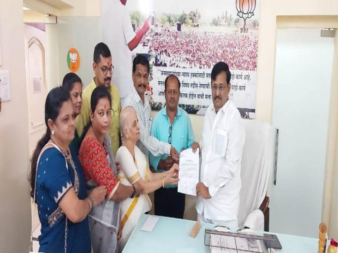 the atmosphere of fear in the brahmin society give protection people demand in solapur | ब्राम्हण समाजात भीतीचे वातावरण..संरक्षण द्याच! the atmosphere of fear in the brahmin society give protection people demand in solapur | ब्राम्हण समाजात भीतीचे वातावरण..संरक्षण द्याच!