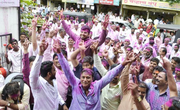 Owners' strategies for the Solapur Bazar committee | सोलापूर बाजार समितीत मालकांच्या डावपेचांची बाजी