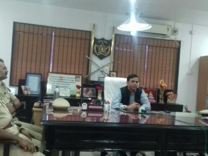 2300 atrocities in the state and more than 10,000 cases of women assault have been registered, Special Inspector General of Police Khalid Kaiser | राज्यात अॅट्रॉसिटीचे २३०० तर महिला अत्याचाराचे १० हजारापेक्षा जास्त केसेस दाखल, विशेष पोलीस महानिरीक्षक खालिद कैसर यांची माहिती 2300 atrocities in the state and more than 10,000 cases of women assault have been registered, Special Inspector General of Police Khalid Kaiser | राज्यात अॅट्रॉसिटीचे २३०० तर महिला अत्याचाराचे १० हजारापेक्षा जास्त केसेस दाखल, विशेष पोलीस महानिरीक्षक खालिद कैसर यांची माहिती