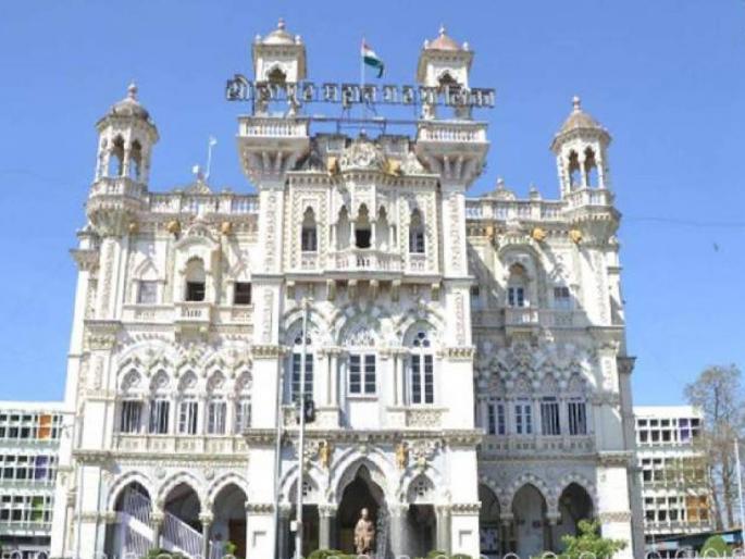 Solapur Commissioner issued an order that 300 employees of the extension will get service benefits | हद्दवाढच्या ३०० कर्मचाऱ्यांना सेवाविषयक लाभ मिळणार; आयुक्तांनी काढले आदेश Solapur Commissioner issued an order that 300 employees of the extension will get service benefits | हद्दवाढच्या ३०० कर्मचाऱ्यांना सेवाविषयक लाभ मिळणार; आयुक्तांनी काढले आदेश