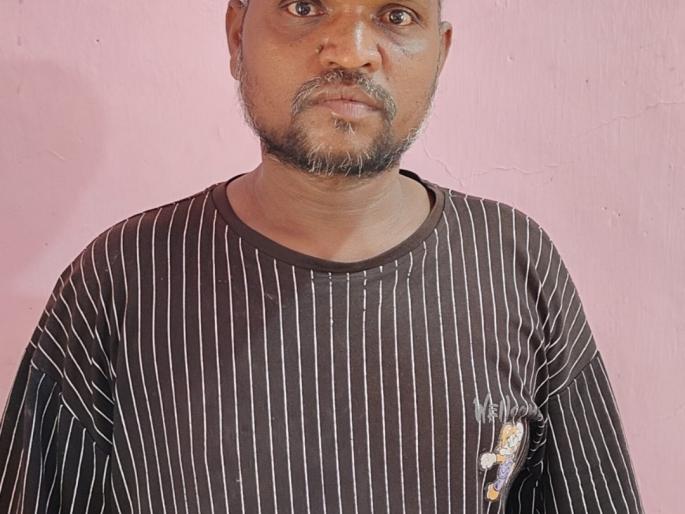 Extortionist Ajay Gaikwad stationed in Solapur | सोलापुरात खंडणीखोर अजय गायकवाड स्थानबद्ध Extortionist Ajay Gaikwad stationed in Solapur | सोलापुरात खंडणीखोर अजय गायकवाड स्थानबद्ध