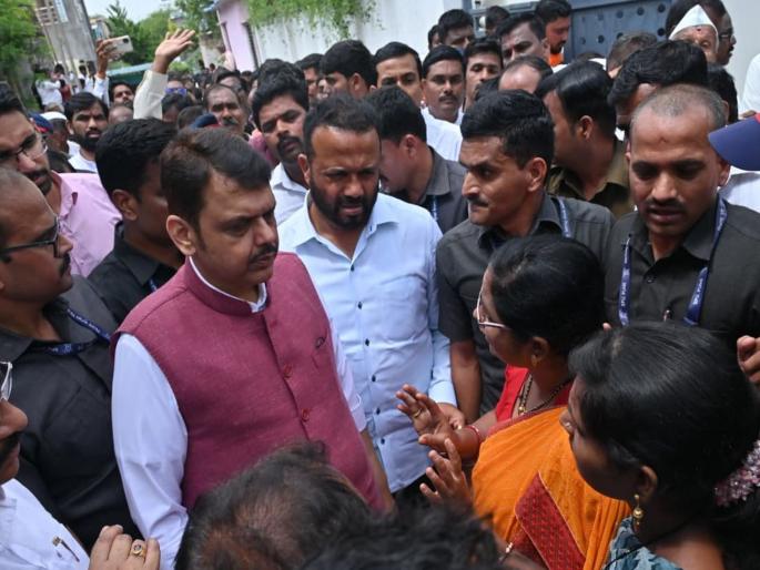 Floods in Solapur; Chief Minister, two Deputy Chief Ministers, six ministers to visit Solapur today | सोलापूरला महापूर; मुख्यमंत्री, दोन उपमुख्यमंत्र्यांसह सहा मंत्री आज सोलापूर दौऱ्यावर