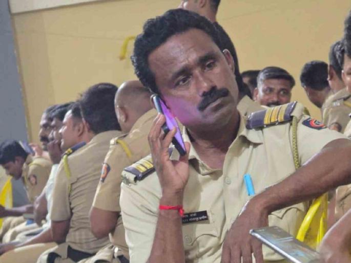 a police constable committed suicide at his residence in Akluj | मोठी बातमी; अकलूजमध्ये पोलिस हवालदाराने केली राहत्या घरी आत्महत्या a police constable committed suicide at his residence in Akluj | मोठी बातमी; अकलूजमध्ये पोलिस हवालदाराने केली राहत्या घरी आत्महत्या