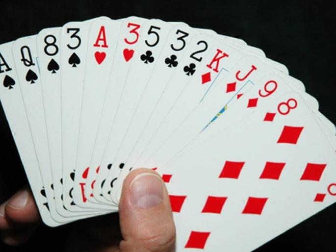 Do not gamble with cards in Ganapati Mandap, otherwise action will be taken |  गणपती मंडपात पत्त्यांचा जुगार नको, अन्यथा कारवाई Do not gamble with cards in Ganapati Mandap, otherwise action will be taken |  गणपती मंडपात पत्त्यांचा जुगार नको, अन्यथा कारवाई