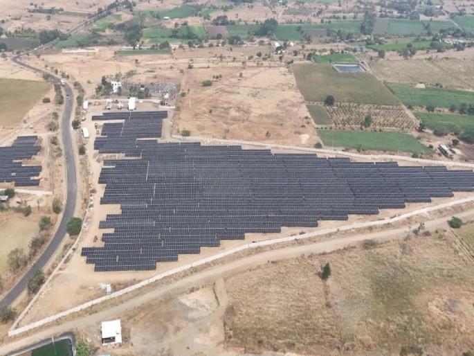Under the Chief Minister Solar Agriculture Vahini scheme, the first 4 MW project in Sangli district has been commissioned at Basargi | सांगली जिल्ह्यातील पहिला सौरऊर्जा प्रकल्प कार्यान्वित, शेतकऱ्यांना दिवसा वीजपुरवठा होणार Under the Chief Minister Solar Agriculture Vahini scheme, the first 4 MW project in Sangli district has been commissioned at Basargi | सांगली जिल्ह्यातील पहिला सौरऊर्जा प्रकल्प कार्यान्वित, शेतकऱ्यांना दिवसा वीजपुरवठा होणार