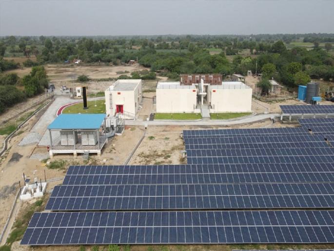 modhera of gujarat becomes first 24x7 solar powered village pm modi dream project | देशातील पहिले 24x7 सौरऊर्जेवर चालणारे 'हे' गाव; घरांमध्ये वीज बिल येतंय झिरो modhera of gujarat becomes first 24x7 solar powered village pm modi dream project | देशातील पहिले 24x7 सौरऊर्जेवर चालणारे 'हे' गाव; घरांमध्ये वीज बिल येतंय झिरो