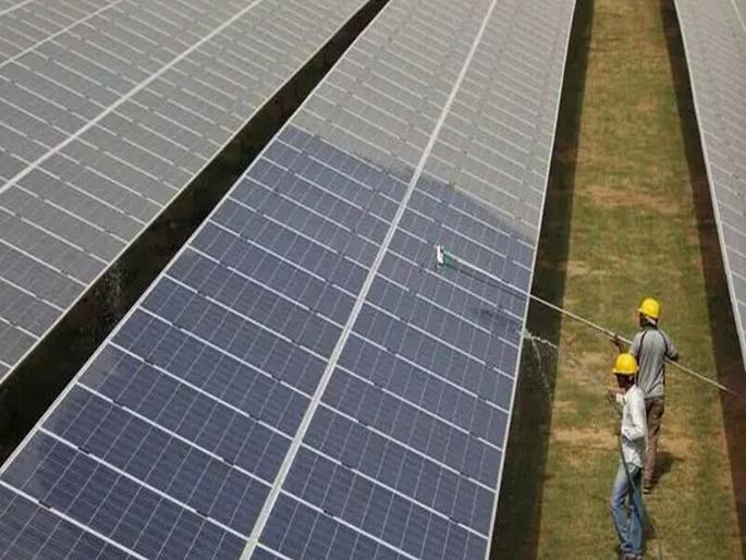 Imports of solar panels needed for renewable energy from China have been reduced by about 76 percent. | भारताने झुगारल्या चिनी ‘साैर कुबड्या’; आयात ७६ % घटली, आता देशातच निर्मिती Imports of solar panels needed for renewable energy from China have been reduced by about 76 percent. | भारताने झुगारल्या चिनी ‘साैर कुबड्या’; आयात ७६ % घटली, आता देशातच निर्मिती