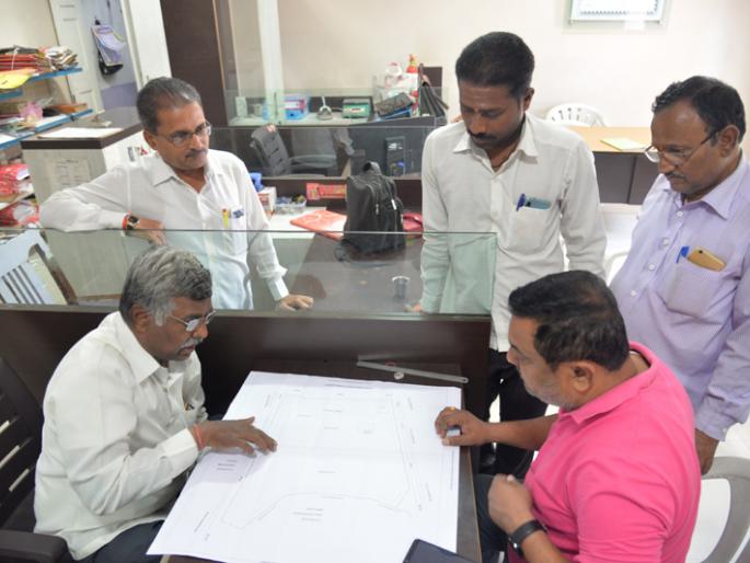 Changing Solapur; A letter from the Panchkula letter to the Northcote Ground parking for the Punch Committee on the house ground | Siddheshwar Yatra ; होम मैदानावरील वाहनबंदीमुळे पंच कमिटीचे नॉर्थकोट मैदान पार्किंगसाठी पालिकेला पत्र Changing Solapur; A letter from the Panchkula letter to the Northcote Ground parking for the Punch Committee on the house ground | Siddheshwar Yatra ; होम मैदानावरील वाहनबंदीमुळे पंच कमिटीचे नॉर्थकोट मैदान पार्किंगसाठी पालिकेला पत्र