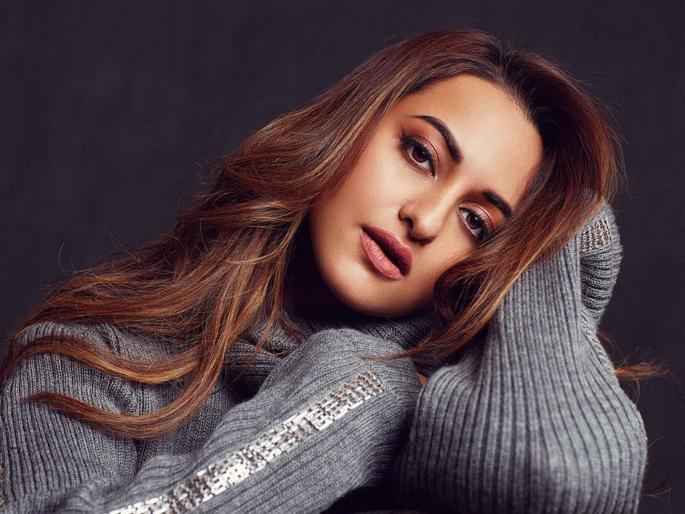 Young man arrested for making obscene comments on Sonakshi Sinha's video | सोनाक्षी सिन्हाच्या व्हिडीओवर अश्लील कमेंट्स करणाऱ्या तरुणाला औरंगाबादेतून अटक Young man arrested for making obscene comments on Sonakshi Sinha's video | सोनाक्षी सिन्हाच्या व्हिडीओवर अश्लील कमेंट्स करणाऱ्या तरुणाला औरंगाबादेतून अटक
