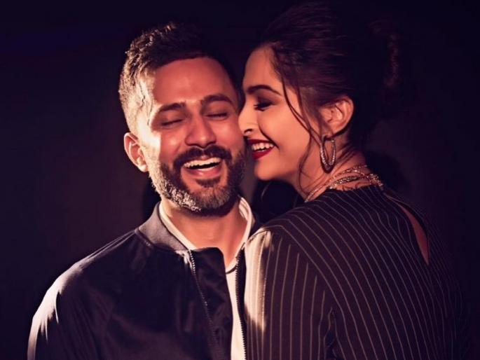 Relationship tips If you want romantic girlfriends then choose these zodiac sign girls | 'या' राशींच्या मुली असतात रोमॅन्टिक; पार्टनरवरही करतात जीवापाड प्रेम Relationship tips If you want romantic girlfriends then choose these zodiac sign girls | 'या' राशींच्या मुली असतात रोमॅन्टिक; पार्टनरवरही करतात जीवापाड प्रेम
