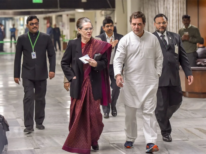 Article: Air travel and Sonia Gandhi advice to Rahul Gandhi | लेख: विमान प्रवास आणि राहुल गांधींना आईचा सल्ला Article: Air travel and Sonia Gandhi advice to Rahul Gandhi | लेख: विमान प्रवास आणि राहुल गांधींना आईचा सल्ला