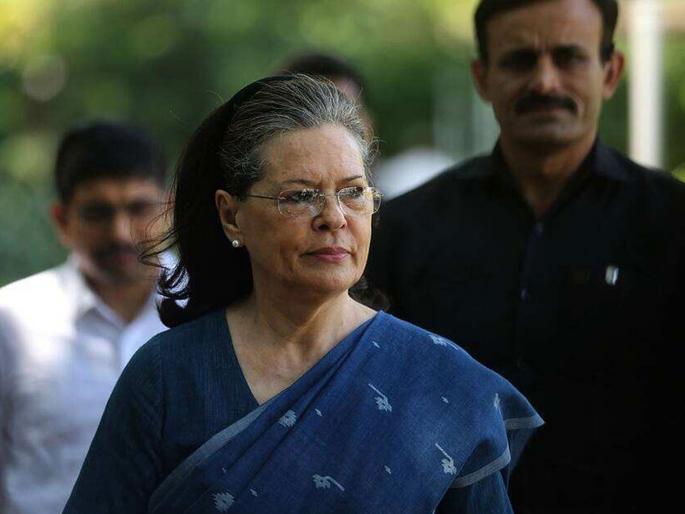 ed interrogation of sonia gandhi for 2 hours called again on monday again | सोनिया गांधी यांची २ तास ईडी चौकशी; सोमवारी पुन्हा बोलावले