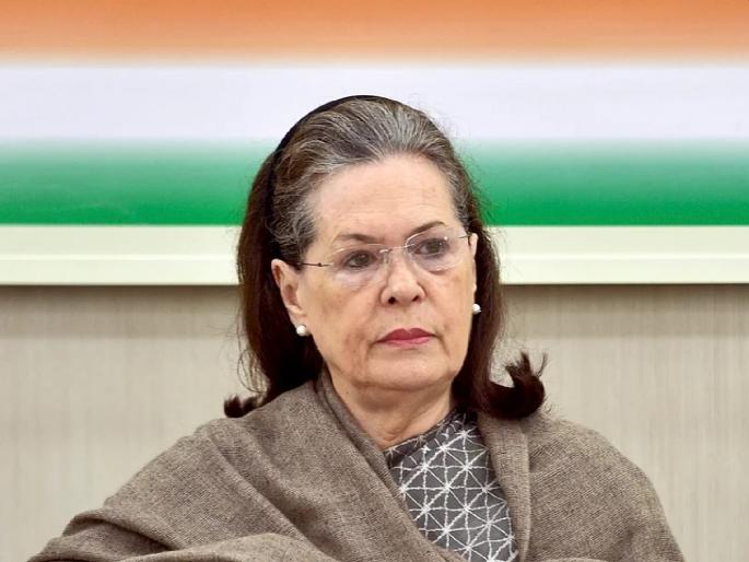 Sonia Gandhi is a strong, immaculate and restrained leader | कणखर, निष्कलंक अन् संयमी नेत्या म्हणजे सोनिया गांधी