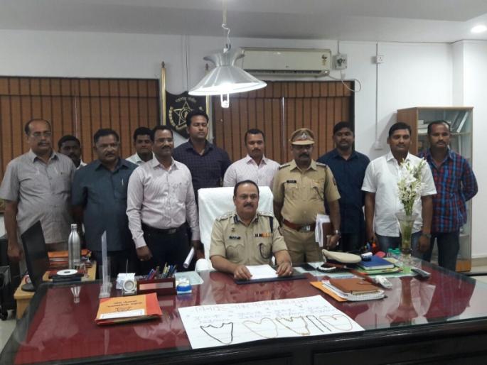 Atalapura Atal Sonasakhali thieves arrested | सोलापुरात अट्टल सोनसाखळी चोराला अटक Atalapura Atal Sonasakhali thieves arrested | सोलापुरात अट्टल सोनसाखळी चोराला अटक