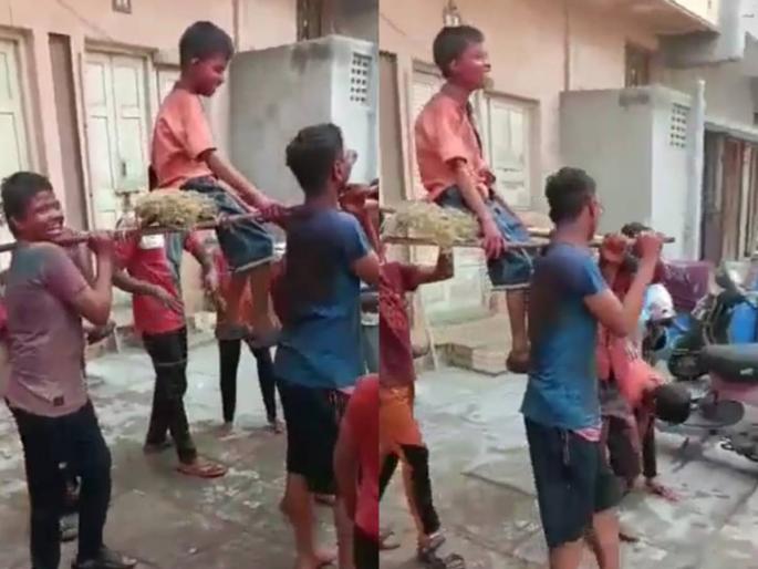 Rangpanchami was celebrated with enthusiasm in Solapur | सोलापुरात चिमुकल्यात रंगपंचमी उत्साहात केली साजरी Rangpanchami was celebrated with enthusiasm in Solapur | सोलापुरात चिमुकल्यात रंगपंचमी उत्साहात केली साजरी