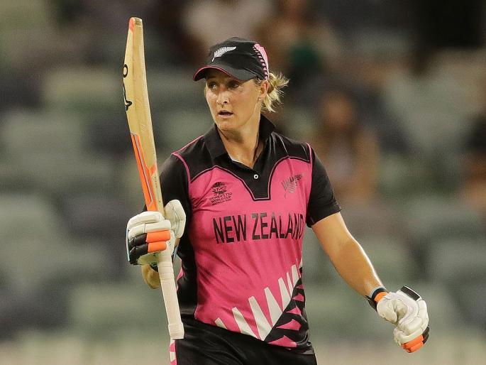 Womens T20 World Cup : Sophie Devine recorded her 6th consecutive fifty-plus score in the T20I format  | Womens T20 World Cup : न्यूझीलंडच्या कर्णधाराचा विश्वविक्रम; पुरुष क्रिकेटपटूलाही जमला नाही असा पराक्रम
