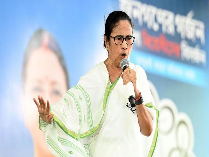 Lok Sabha Elections - Mamata Banerjee wait and watch role till the result, will be absent from the India alliance meeting | निवडणूक निकालानंतर 'खेला होबे'..! INDIA आघाडीच्या बैठकीपासून ममता बॅनर्जी दूर का? Lok Sabha Elections - Mamata Banerjee wait and watch role till the result, will be absent from the India alliance meeting | निवडणूक निकालानंतर 'खेला होबे'..! INDIA आघाडीच्या बैठकीपासून ममता बॅनर्जी दूर का?