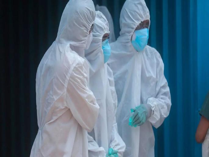 Coronavirus: Covid positive Mother-in-law deliberately hugs daughter-in-law to transmit the virus! | Coronavirus: सुनेचा बदला घेण्यासाठी कोरोनाबाधित सासूनं मारली मिठी; रिपोर्ट पॉझिटिव्ह आला अन्... Coronavirus: Covid positive Mother-in-law deliberately hugs daughter-in-law to transmit the virus! | Coronavirus: सुनेचा बदला घेण्यासाठी कोरोनाबाधित सासूनं मारली मिठी; रिपोर्ट पॉझिटिव्ह आला अन्...