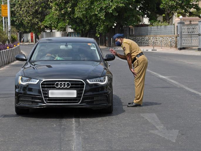 Maharashtra Lockdown: What about citizens' district travel from June 1? State government Explained | Maharashtra Lockdown: १ जूनपासून नागरिकांच्या जिल्हा प्रवासाबद्दल काय? ठाकरे सरकारनं दिलं लोकांच्या प्रश्नांना उत्तर Maharashtra Lockdown: What about citizens' district travel from June 1? State government Explained | Maharashtra Lockdown: १ जूनपासून नागरिकांच्या जिल्हा प्रवासाबद्दल काय? ठाकरे सरकारनं दिलं लोकांच्या प्रश्नांना उत्तर