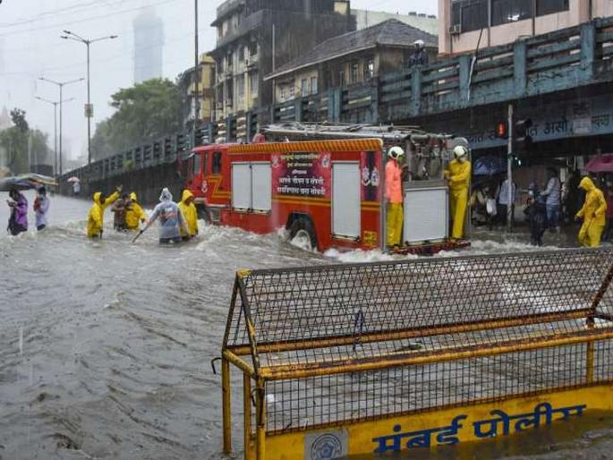 South Mumbai was flooded this year due to metro and sea route projects | दक्षिण मुंबईची तुंबई का झाली?; दोन प्रमुख कारणं समोर आली South Mumbai was flooded this year due to metro and sea route projects | दक्षिण मुंबईची तुंबई का झाली?; दोन प्रमुख कारणं समोर आली