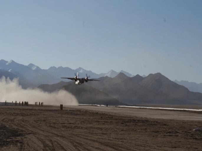 India ready to compete with China; BRO will construct the world's highest fighter airfield in the Nyoma region of Ladakh | जगात अजून कुठेच झाले नाही ते भारतात पहिल्यांदाच होणार; सीमेवर चीनची झोप उडणार India ready to compete with China; BRO will construct the world's highest fighter airfield in the Nyoma region of Ladakh | जगात अजून कुठेच झाले नाही ते भारतात पहिल्यांदाच होणार; सीमेवर चीनची झोप उडणार
