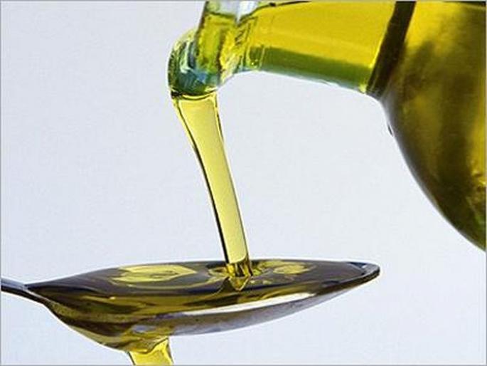 Consumption of soybean oil can be risky for brain | मेंदूसाठी घातक ठरतो खाण्याच्या 'या' तेलाचा वापर, रिसर्चमधून खुलासा... Consumption of soybean oil can be risky for brain | मेंदूसाठी घातक ठरतो खाण्याच्या 'या' तेलाचा वापर, रिसर्चमधून खुलासा...