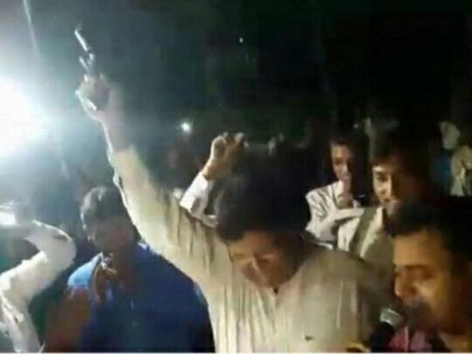 Bihar katihar sp siddharth mohan jain firing in his farewell event at golf club | Video : आनंदोत्सव साजरा करण्यासाठी भर कार्यक्रमात पोलीस अधीक्षकाचा गोळीबार