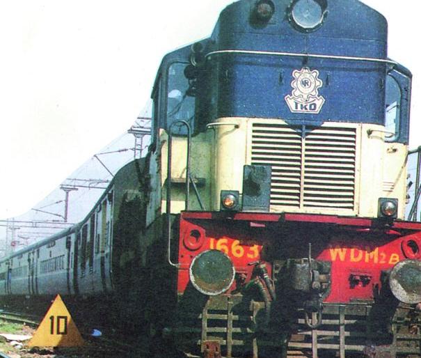 Central Railway: Special train for Mumbai, Nashik | मध्य रेल्वे : मुंबई, नाशिकसाठी विशेष रेल्वे Central Railway: Special train for Mumbai, Nashik | मध्य रेल्वे : मुंबई, नाशिकसाठी विशेष रेल्वे