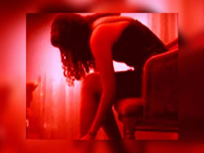 Prostitution under the name of massage at the spa in Parlia | पार्ल्यात स्पामध्ये मसाजच्या नावाखाली वेश्याव्यवसाय  Prostitution under the name of massage at the spa in Parlia | पार्ल्यात स्पामध्ये मसाजच्या नावाखाली वेश्याव्यवसाय