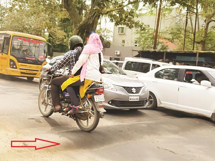 Pits, wrong speed breakers increases 'fracture' of citizens' health | खड्डे, चुकीच्या गतिरोधकांनी नागरिकांचे आरोग्य ‘फ्रॅक्चर’