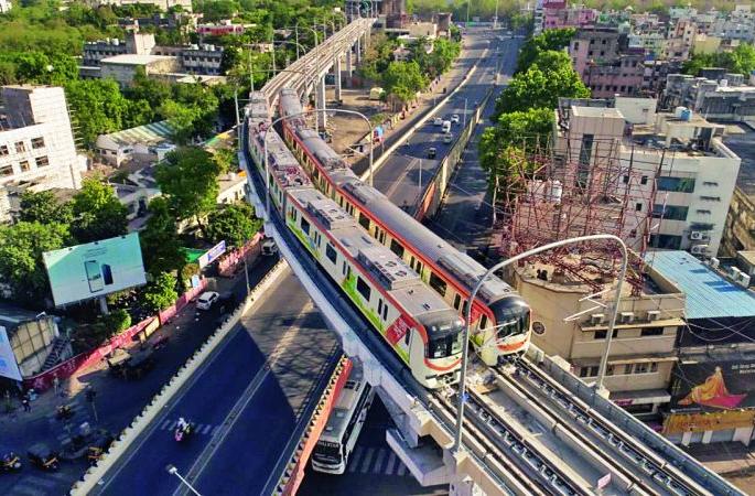 My Metro runs at Nagpur at a speed of 90 km | नागपुरात   ९० किमी वेगाने धावली माझी मेट्रो  My Metro runs at Nagpur at a speed of 90 km | नागपुरात   ९० किमी वेगाने धावली माझी मेट्रो