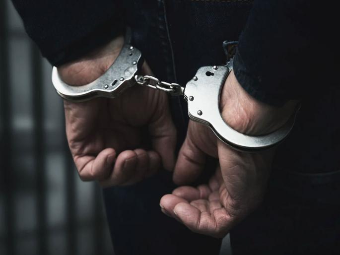 Information about army movements, spying for Pakistan, 2 Kashmiri youth arrested from Arunachal Pradesh | लष्कराच्या हालचालींवर नजर, पाकिस्तानसाठी हेरगिरी, अरुणाचल प्रदेशमधून २ काश्मिरी तरुण अटकेत Information about army movements, spying for Pakistan, 2 Kashmiri youth arrested from Arunachal Pradesh | लष्कराच्या हालचालींवर नजर, पाकिस्तानसाठी हेरगिरी, अरुणाचल प्रदेशमधून २ काश्मिरी तरुण अटकेत