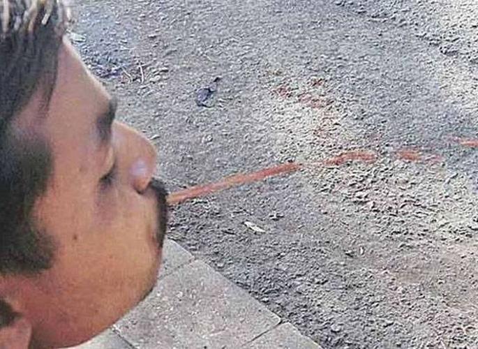 Action on 29 miscreants for spit and garbage in Nagpur | थुंकणे व कचरा टाकणाऱ्या २९ उपद्रवींना नागपुरात दणका Action on 29 miscreants for spit and garbage in Nagpur | थुंकणे व कचरा टाकणाऱ्या २९ उपद्रवींना नागपुरात दणका