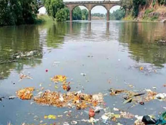 Notice to seven Gram Panchayats including Kolhapur, Ichalkaranji Municipal Corporation due to Panchganga river pollution | पंचगंगा प्रदूषण कारणास्तव कोल्हापूर, इचलकरंजी महापालिकेसह सात ग्रामपंचायतींना नोटीस Notice to seven Gram Panchayats including Kolhapur, Ichalkaranji Municipal Corporation due to Panchganga river pollution | पंचगंगा प्रदूषण कारणास्तव कोल्हापूर, इचलकरंजी महापालिकेसह सात ग्रामपंचायतींना नोटीस