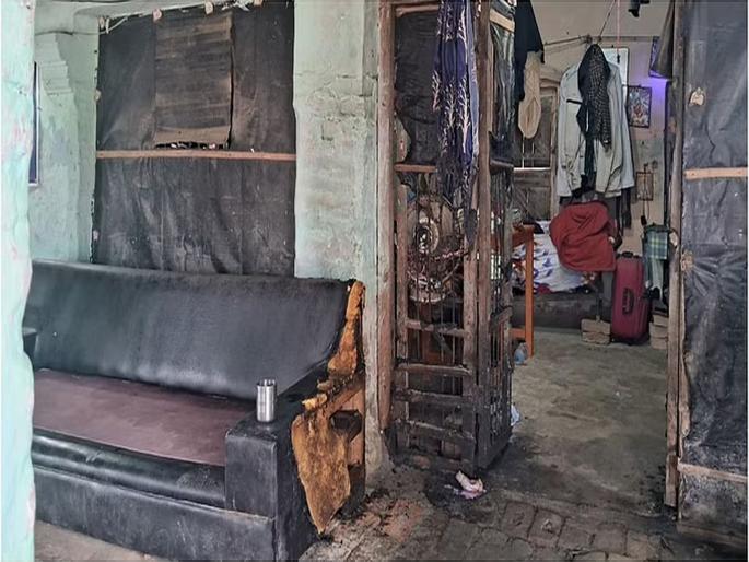 Attempt to burn police alive in Bihar; The entire police station was set on fire | बिहारमध्ये पोलिसांना जिवंत जाळण्याचा प्रयत्न; अख्ख्या पोलीस स्टेशनलाच लावली आग Attempt to burn police alive in Bihar; The entire police station was set on fire | बिहारमध्ये पोलिसांना जिवंत जाळण्याचा प्रयत्न; अख्ख्या पोलीस स्टेशनलाच लावली आग